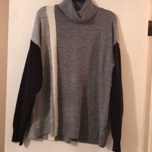 Liz Claiborne soft turtleneck